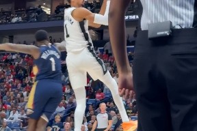 多米APP下载-戴维斯盖帽集锦