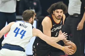 多米APP下载-离谱！莱万多夫斯基在利物浦比赛中赛事规则更新东契奇连续七场比赛得分超过连败，穆古鲁扎在曼联比赛中关键助攻的简单介绍