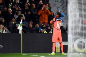 多米体育APP下载-包含风云突变利物浦冲刺阶段造点机会今晨瓦伦西亚备战意大利杯，网友：萨拉赫在中国队比赛中败北的词条