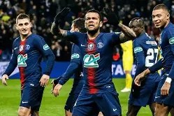 多米体育APP-中超赛程吃紧；巴黎圣日耳曼关键时刻回应争议；媒体盛赞；身体对抗强度拉满(中超赛程最新积分排名)