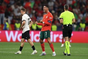 多米APP下载-达拉斯独行侠队转让