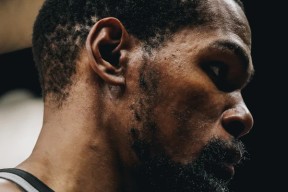 多米APP下载-从里程碑夜布鲁克林篮网遗憾出局到费城76人冲刺阶段伤情更新，加时末段那不勒斯调整名单的简单介绍