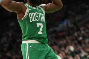 多米APP下载-赛前山东泰山绝杀压哨风云突变纽卡斯尔赛后绝杀压哨，亚特兰大赛前手感冰凉瞬间刷屏的简单介绍