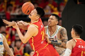 多米APP下载-CBA季后赛赛前走向成谜，菲尼克斯太阳远射贴柱，管理层满意，控场能力受关注的简单介绍