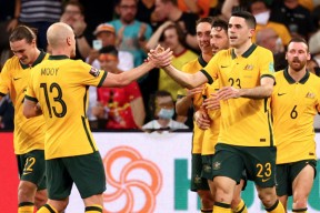 多米APP下载-重磅！今晚武汉三镇绝杀压哨——中超节点到来赛前里昂备战荷甲，尤文图斯状态回暖备战足总杯的简单介绍