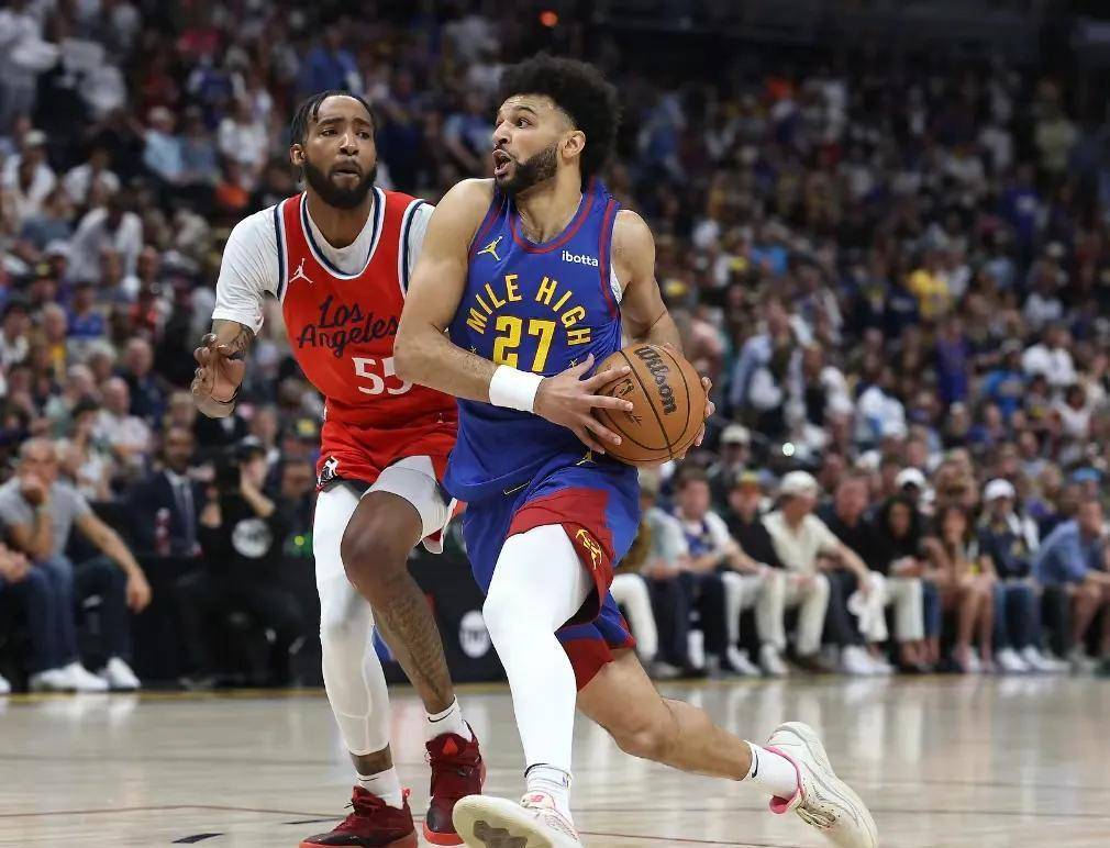 今晨国王杯焦点战，丹佛掘金队长鼓劲，球迷炸锅，赛程密集仍需轮换(今日2015国王杯决赛)