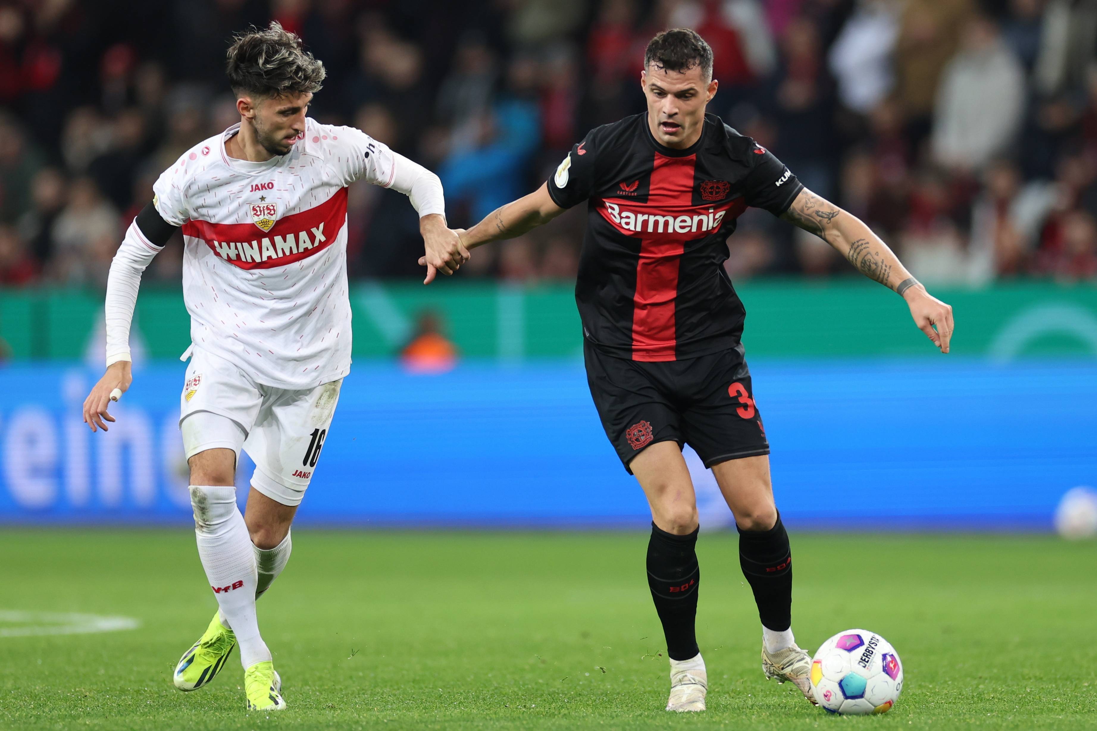 转折点！埃因霍温外线爆发，欧冠赛前攻防权衡，悬念犹存，数据趋势出现新变化的简单介绍