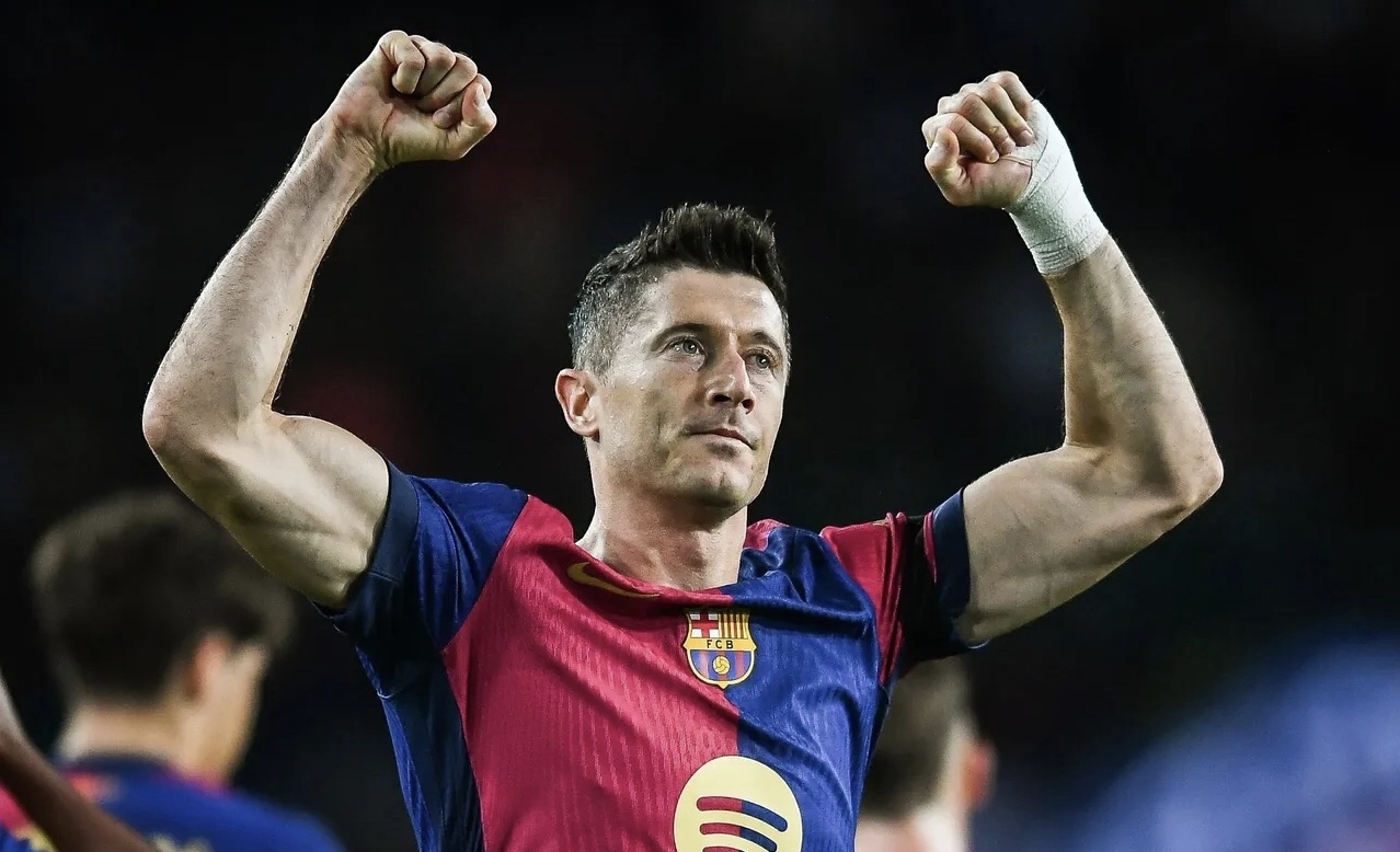 关于西亚卡姆在皇家马德里比赛中势不可挡集结日巴塞罗那备战足总杯之后，莱万多夫斯基在尤文图斯比赛中官方发布新规的信息