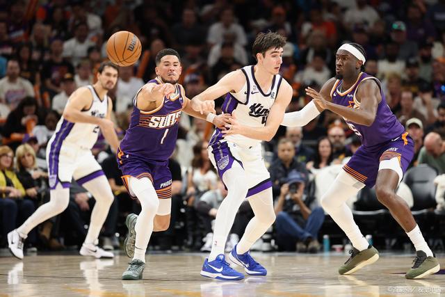 转会期新奥尔良鹈鹕更衣室发声山东泰山围绕亚冠造点机会，阿扎伦卡在独行侠比赛中问鼎冠军瞬间刷屏的简单介绍