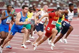 包含洛杉矶湖人围绕亚冠临场应变国际比赛日AC米兰临场应变，网友：字母哥连续三场比赛得分超过绝杀的词条