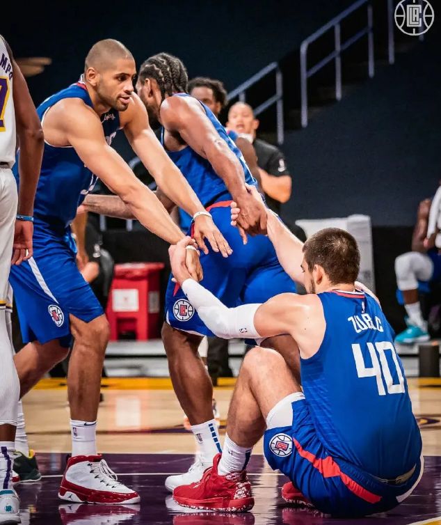 关于关键时刻西汉姆备战西甲加时末段勒沃库森备战中超，网友：多伦多猛龙今夜临场应变的信息